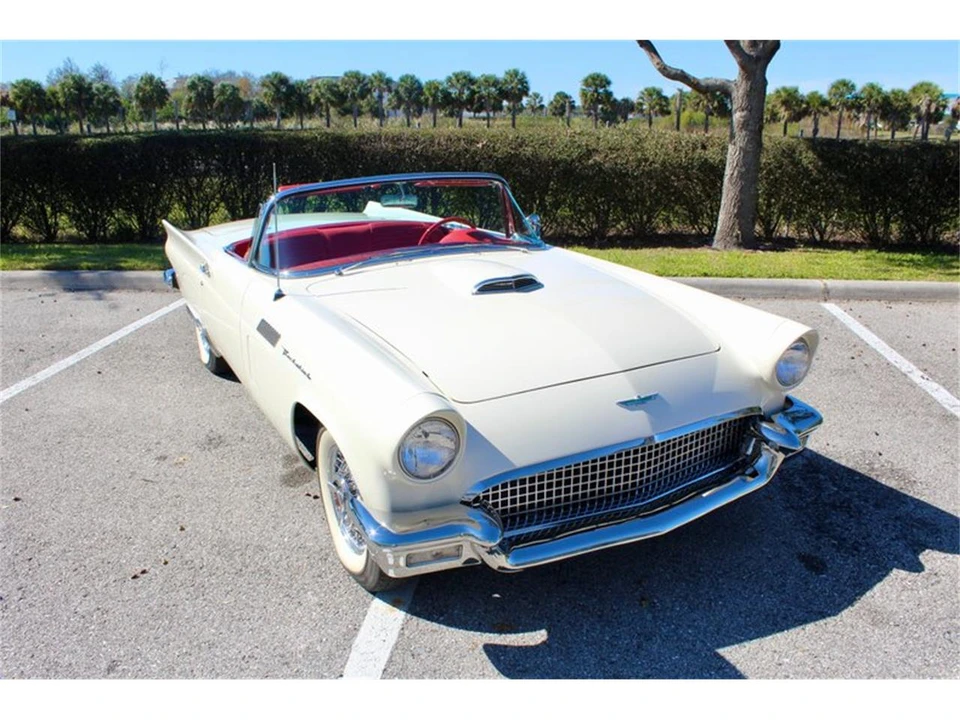 1957 Ford Thunderbird 1st Gen - Image 25 of 31