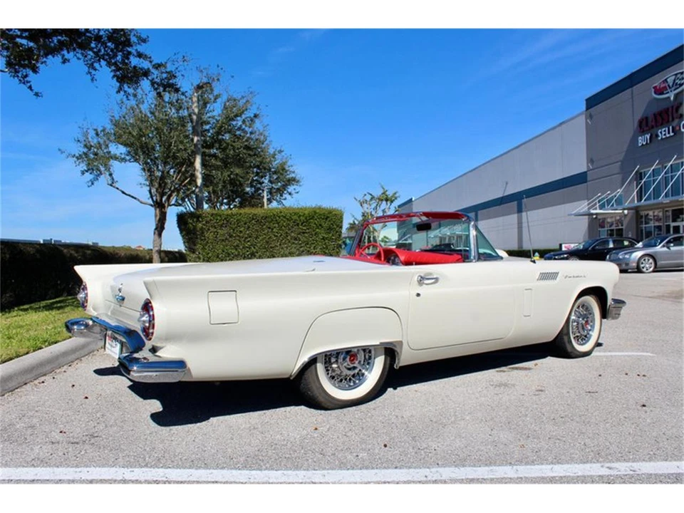 1957 Ford Thunderbird 1st Gen - Image 18 of 31