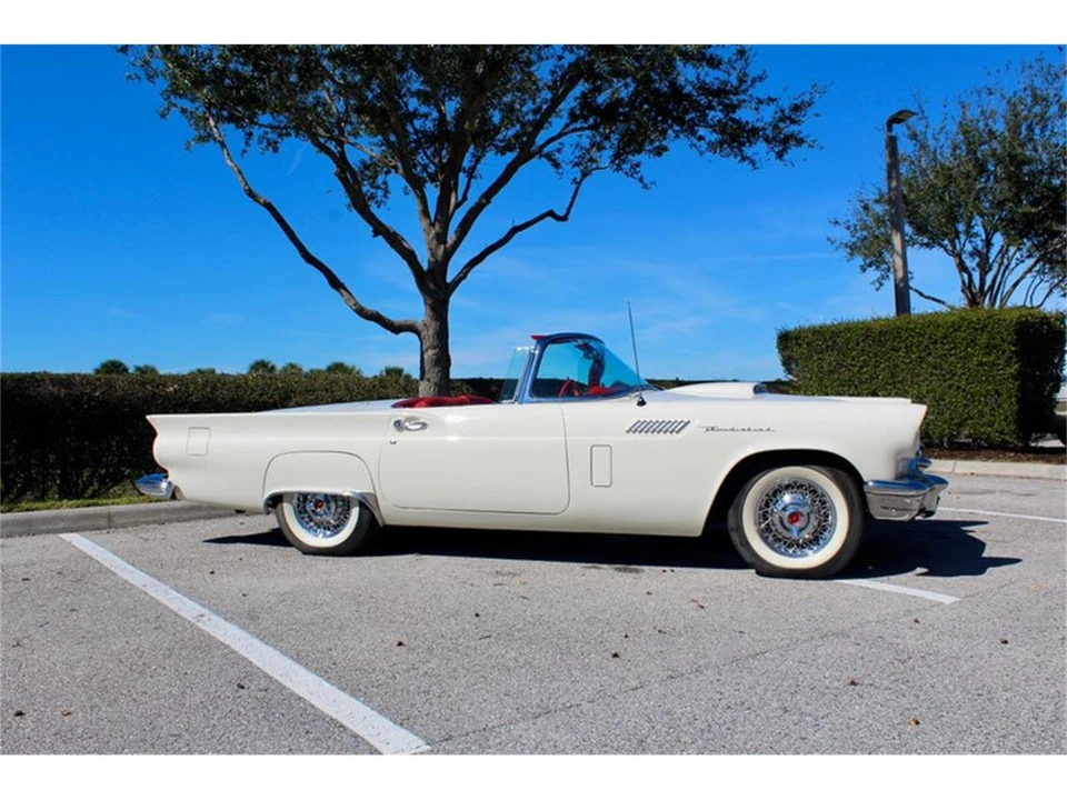 1957 Ford Thunderbird 1st Gen - Image 3 of 31
