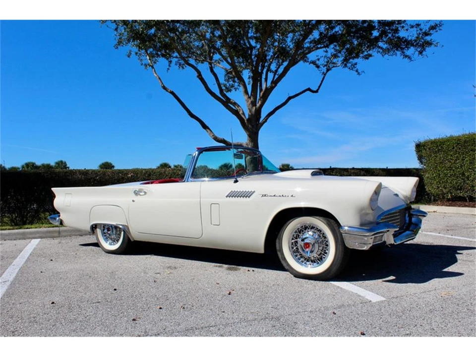 1957 Ford Thunderbird 1st Gen - Image 4 of 31
