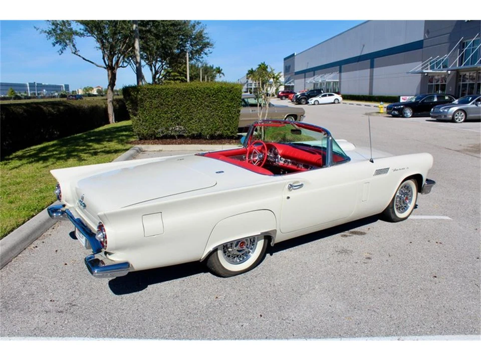1957 Ford Thunderbird 1st Gen - Image 20 of 31