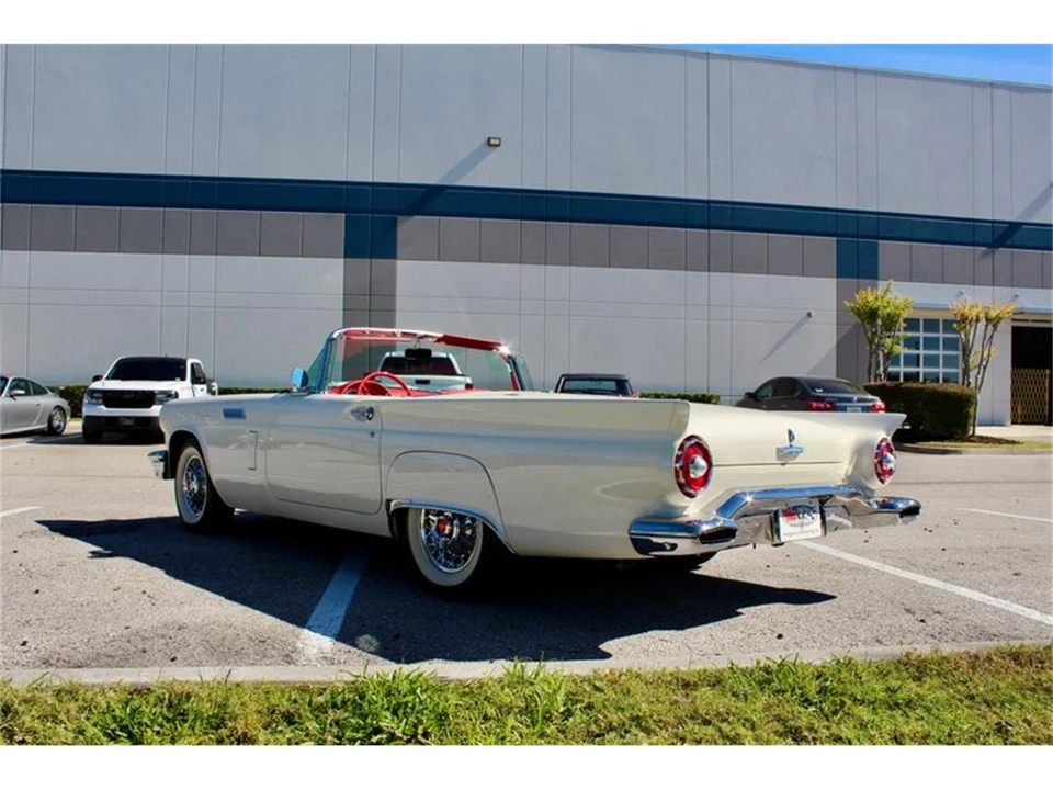 1957 Ford Thunderbird 1st Gen - Image 12 of 31