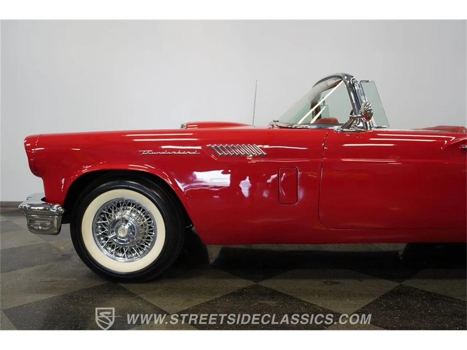 1957 Ford Thunderbird 1st Gen - Image 29 of 31
