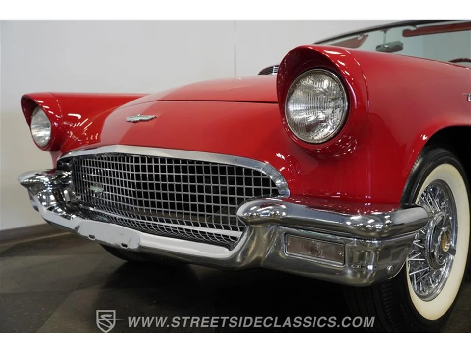 1957 Ford Thunderbird 1st Gen - Image 27 of 31