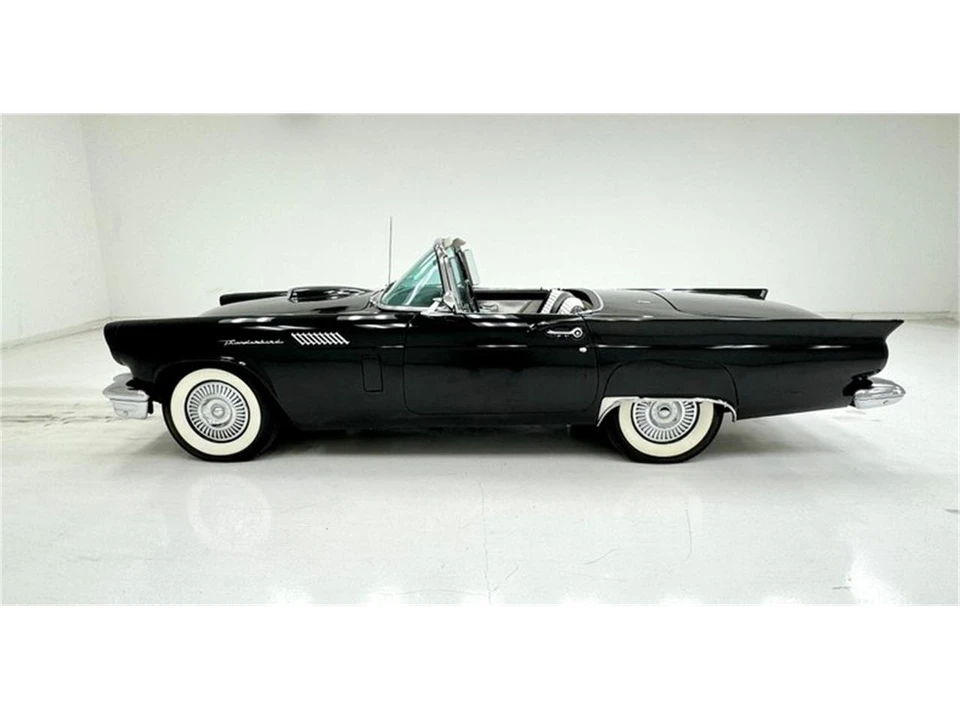 1957 Ford Thunderbird 1st Gen - Image 3 of 31