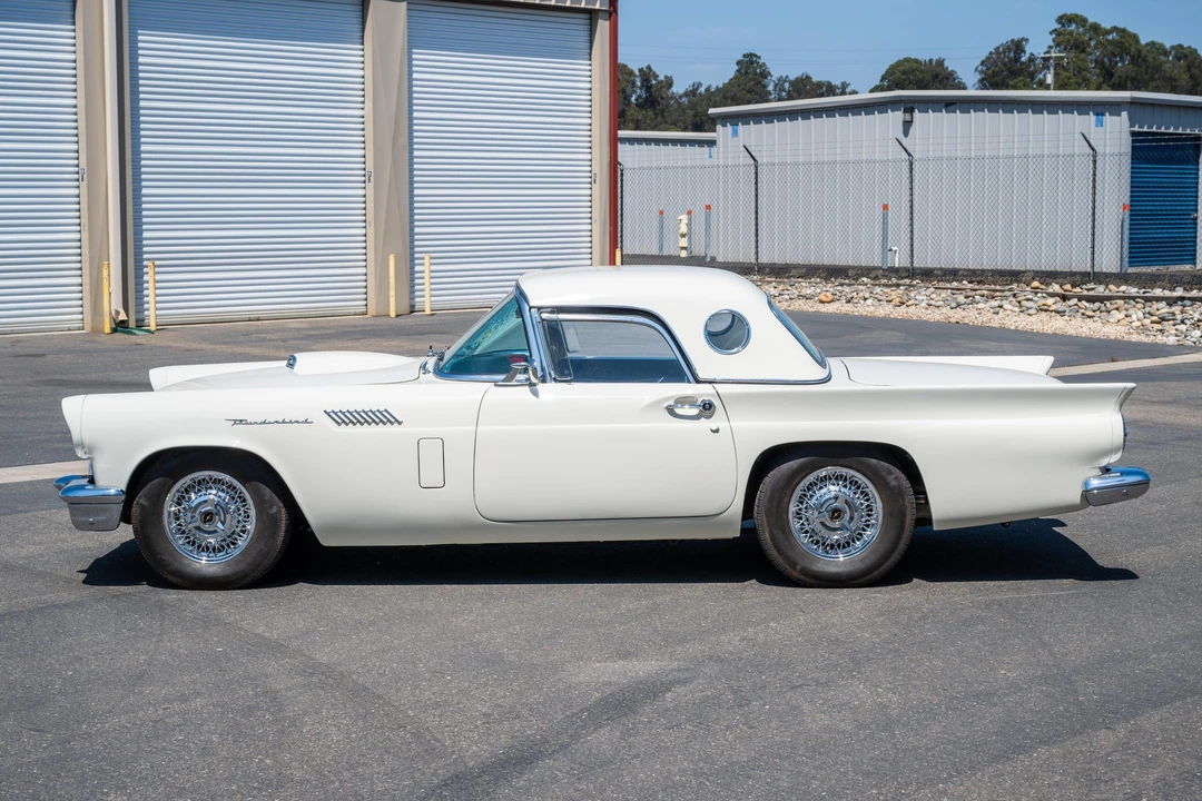 1957 Ford Thunderbird 1st Gen - Image 14 of 31