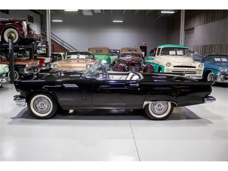 1957 Ford Thunderbird 1st Gen - Image 25 of 31