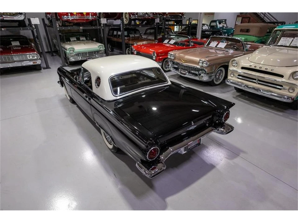 1957 Ford Thunderbird 1st Gen - Image 16 of 31