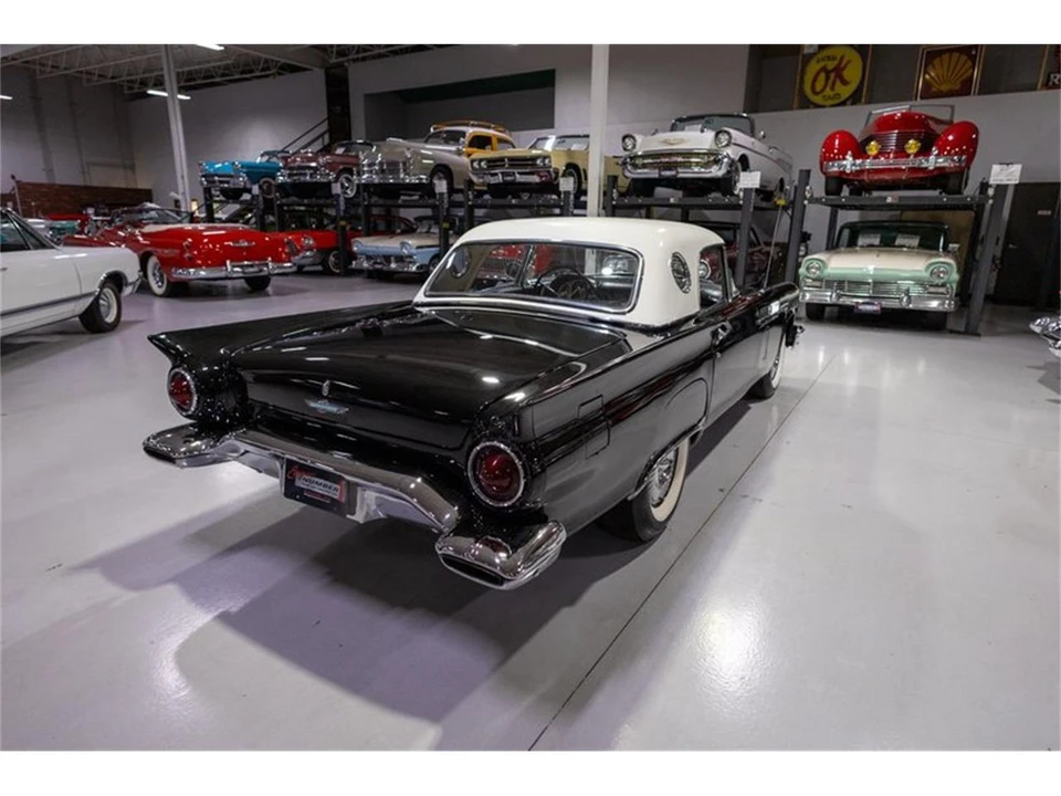 1957 Ford Thunderbird 1st Gen - Image 30 of 31