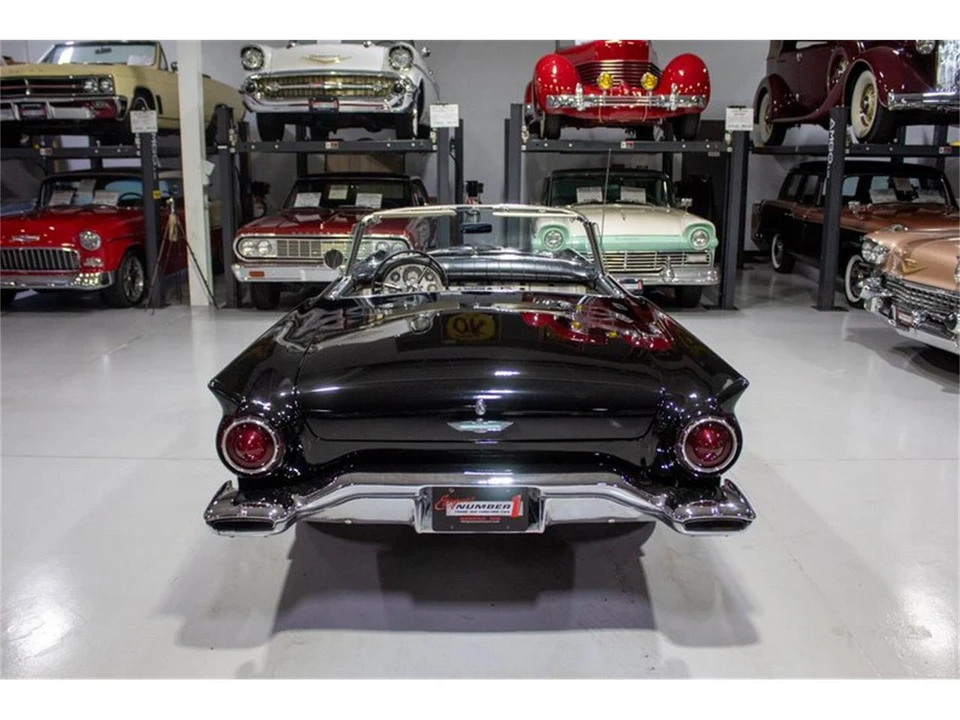 1957 Ford Thunderbird 1st Gen - Image 23 of 31