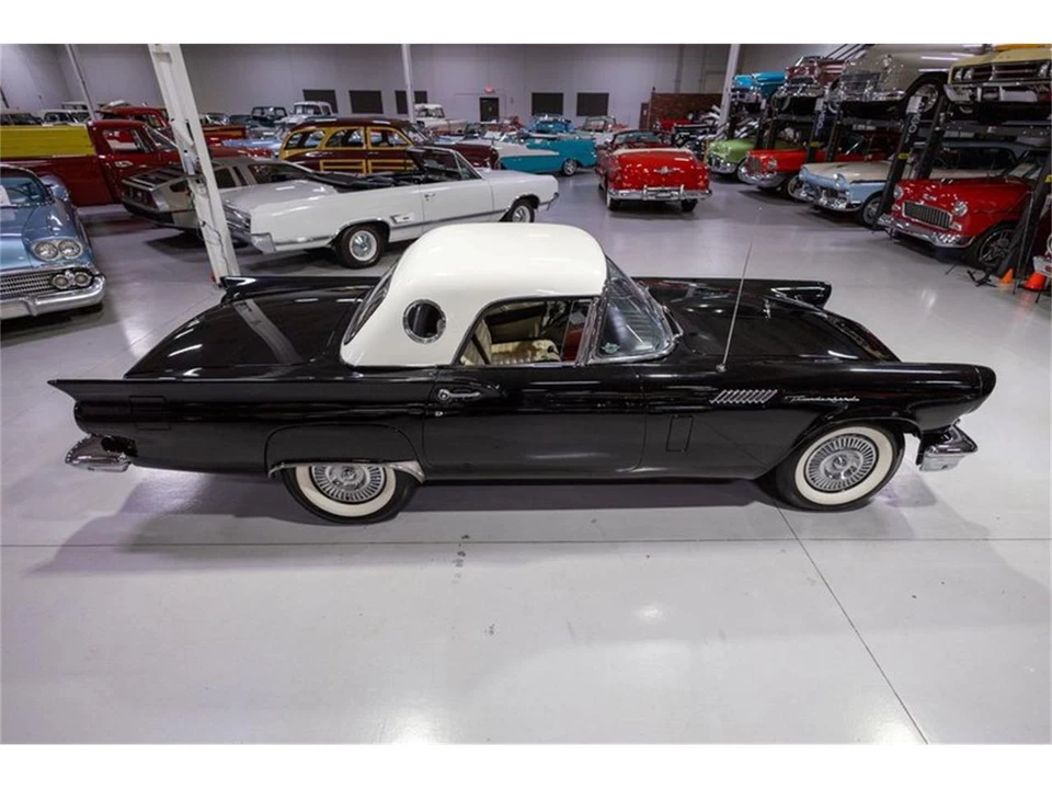 1957 Ford Thunderbird 1st Gen - Image 13 of 31
