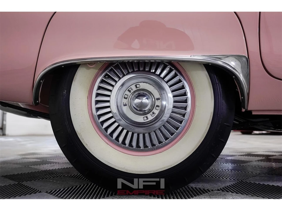 1957 Ford Thunderbird 1st Gen - Image 28 of 31