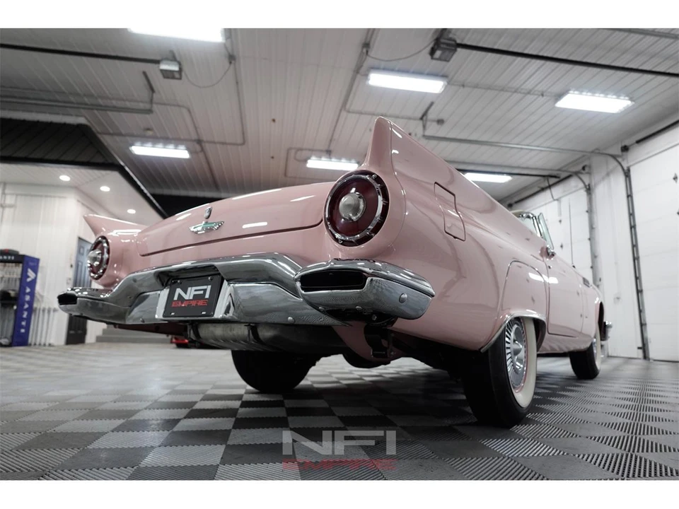 1957 Ford Thunderbird 1st Gen - Image 29 of 31
