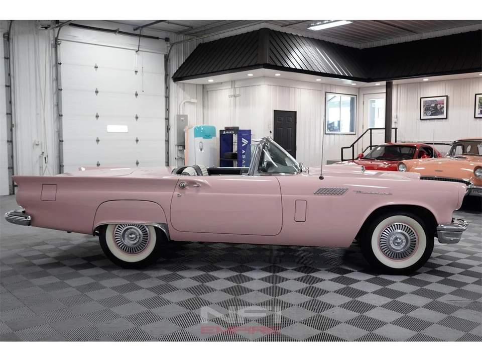 1957 Ford Thunderbird 1st Gen - Image 11 of 31