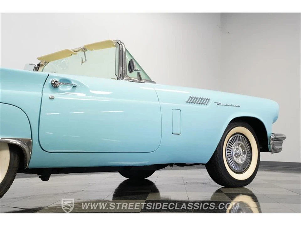 1957 Ford Thunderbird 1st Gen - Image 27 of 31