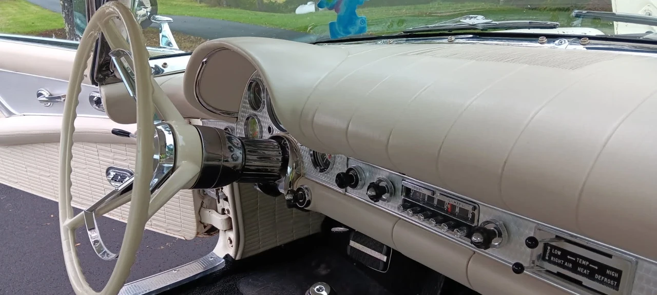 1957 Ford Thunderbird 1st Gen - Image 18 of 21