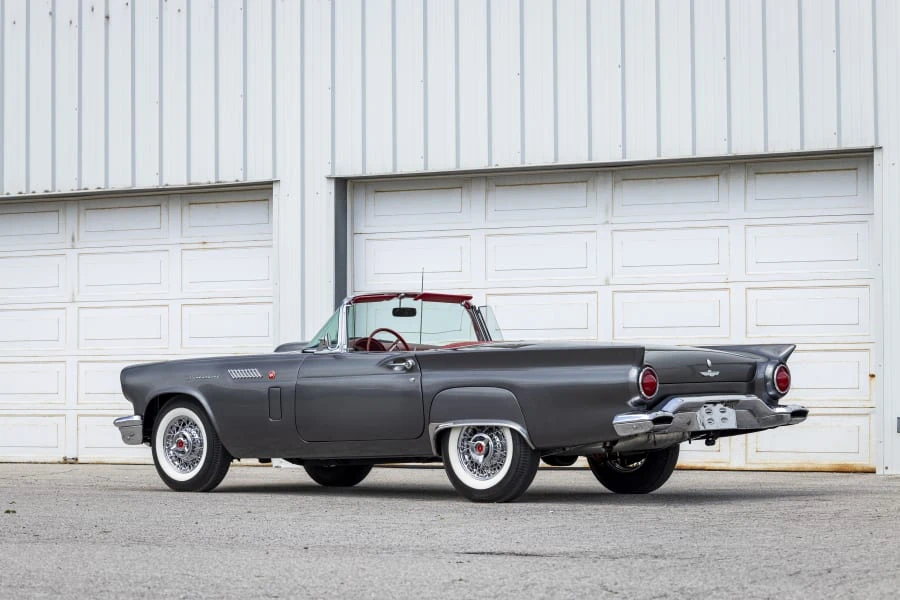 1957 Ford Thunderbird 1st Gen - Image 21 of 31