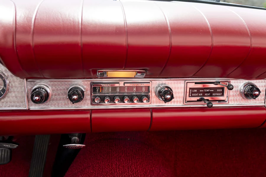 1957 Ford Thunderbird 1st Gen - Image 28 of 31