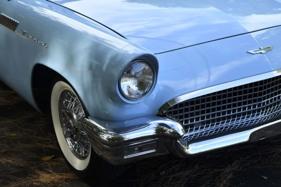1957 Ford Thunderbird 1st Gen - Image 26 of 31
