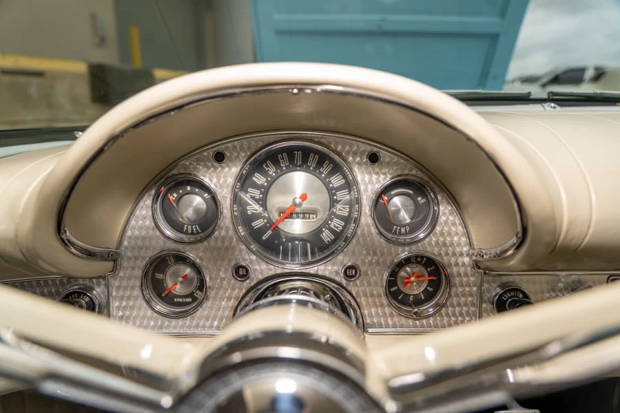 1957 Ford Thunderbird 1st Gen - Image 22 of 29