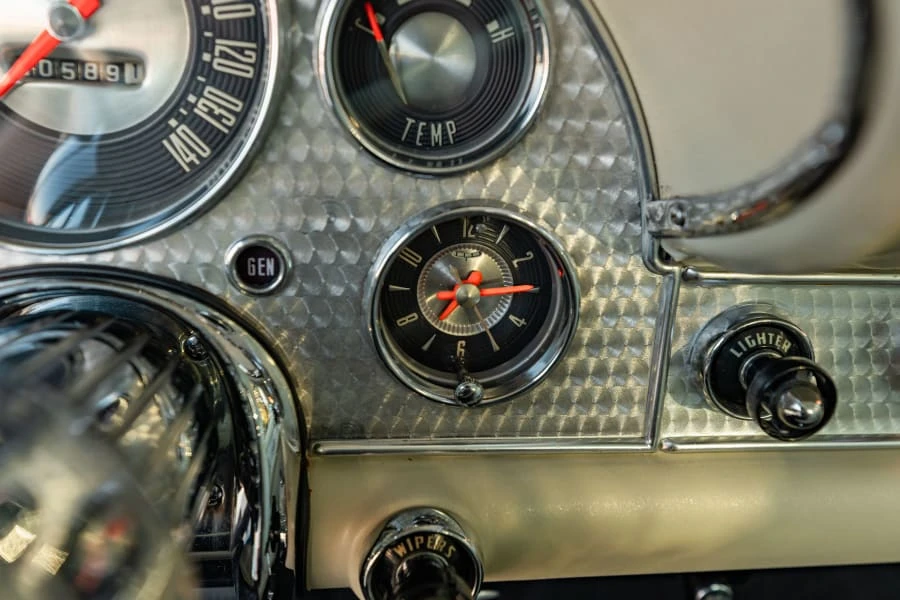 1957 Ford Thunderbird 1st Gen - Image 25 of 31