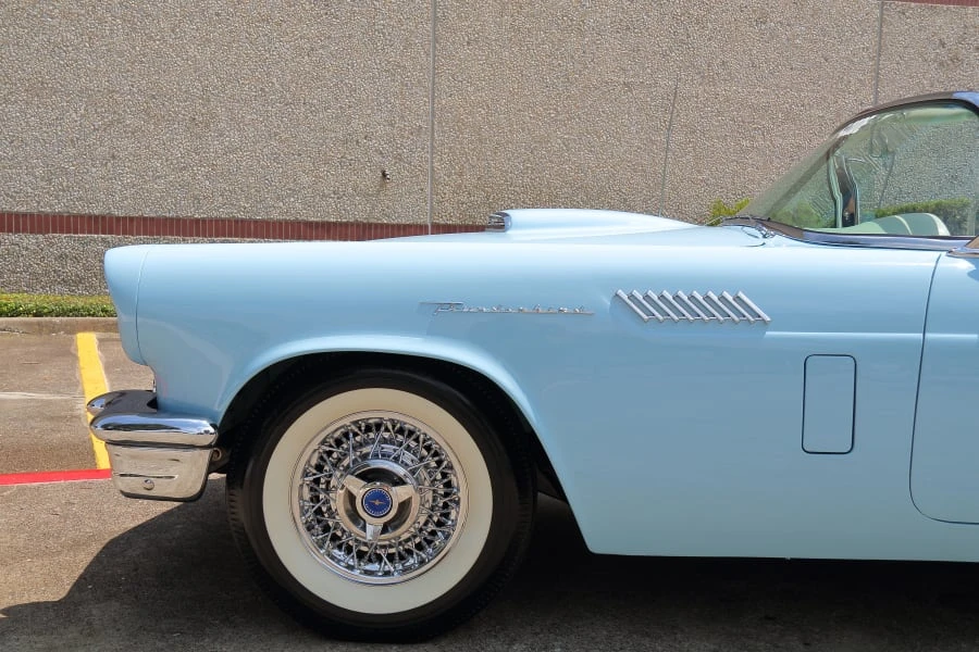 1957 Ford Thunderbird 1st Gen - Image 20 of 31