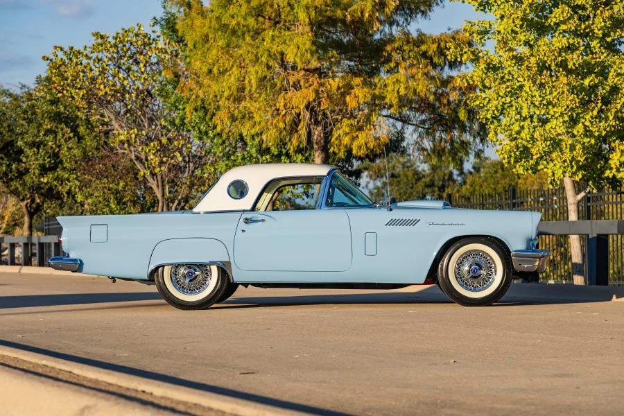 1957 Ford Thunderbird 1st Gen - Image 11 of 31