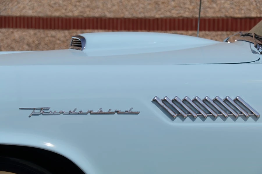 1957 Ford Thunderbird 1st Gen - Image 19 of 31