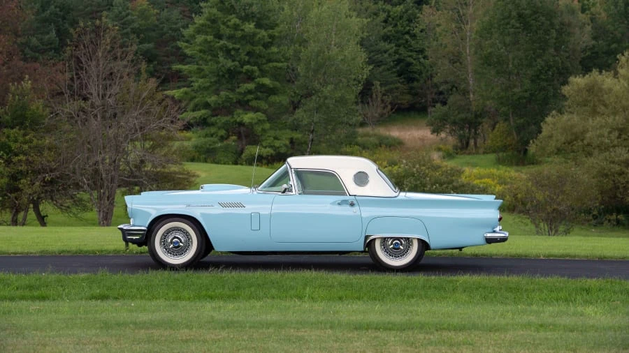 1957 Ford Thunderbird 1st Gen - Image 16 of 31