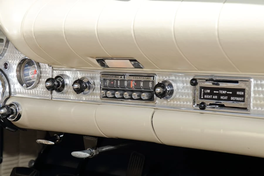 1957 Ford Thunderbird 1st Gen - Image 25 of 31
