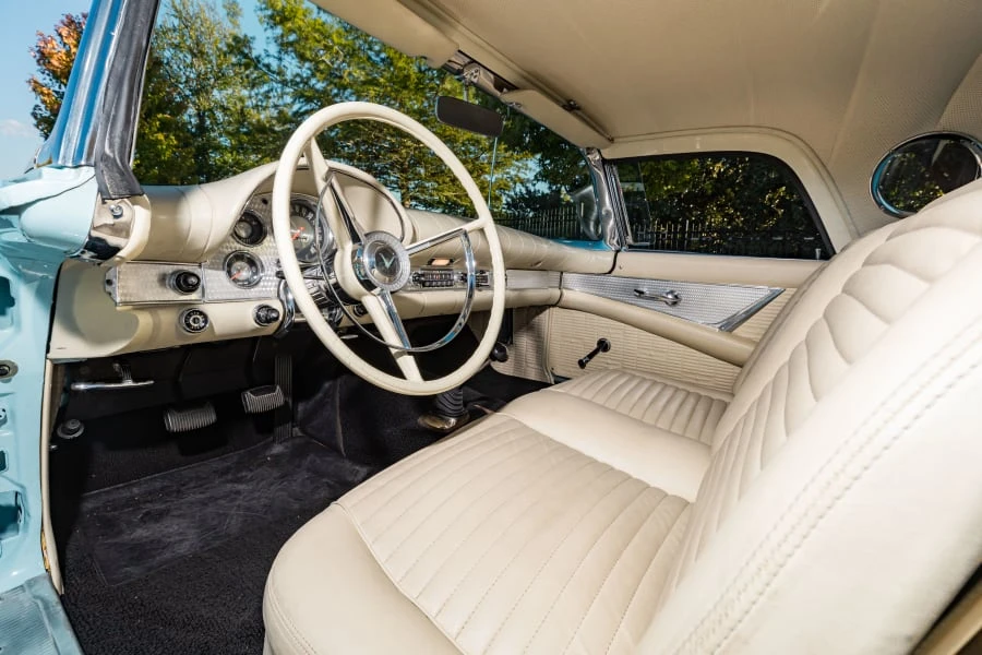 1957 Ford Thunderbird 1st Gen - Image 21 of 31