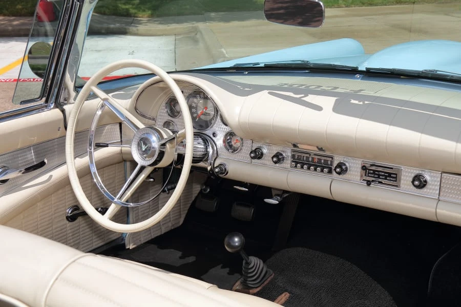 1957 Ford Thunderbird 1st Gen - Image 23 of 31