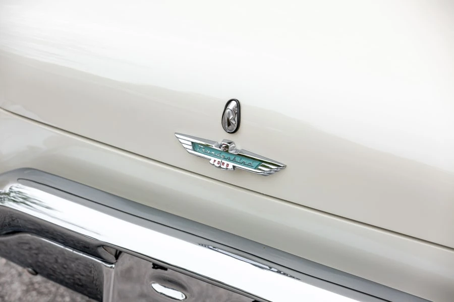 1957 Ford Thunderbird 1st Gen - Image 19 of 31