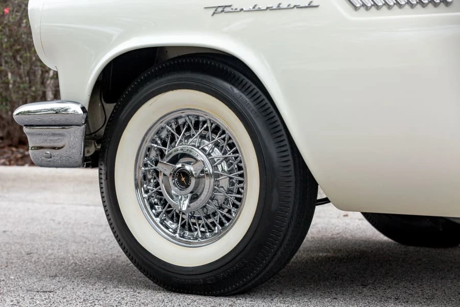 1957 Ford Thunderbird 1st Gen - Image 26 of 31