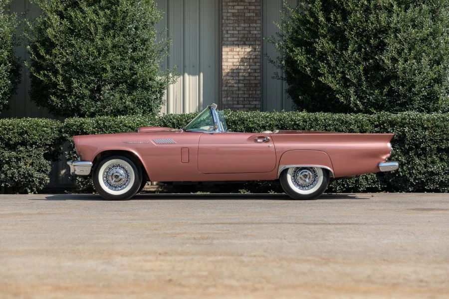 1957 Ford Thunderbird 1st Gen - Image 24 of 31