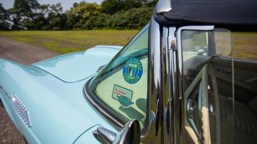 1957 Ford Thunderbird 1st Gen - Image 26 of 28