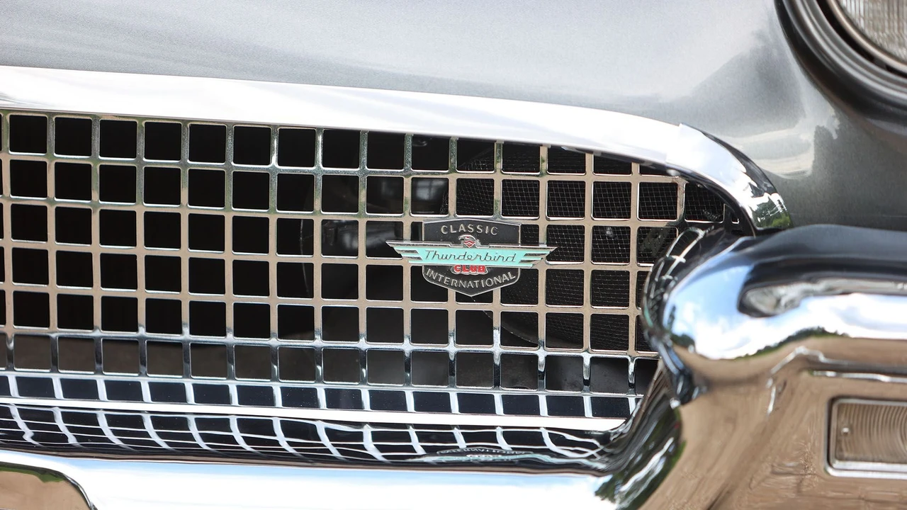 1957 Ford Thunderbird 1st Gen - Image 20 of 31