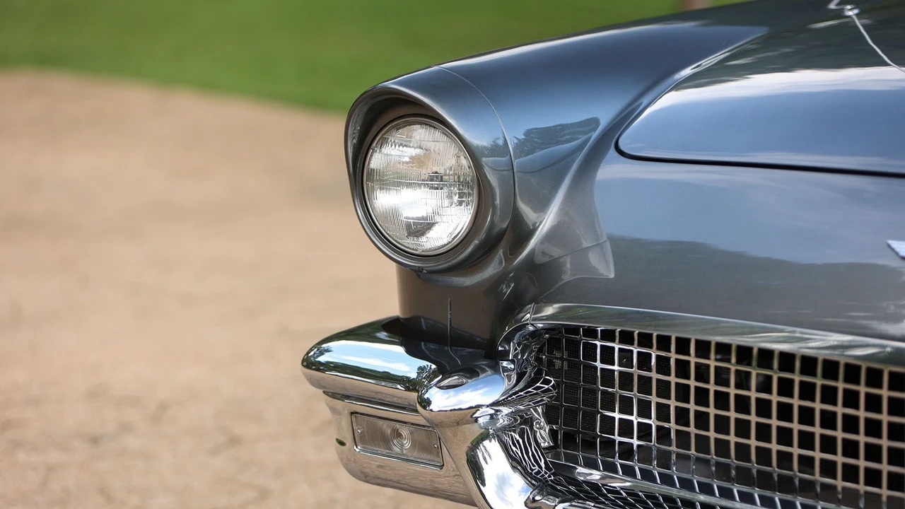 1957 Ford Thunderbird 1st Gen - Image 16 of 31