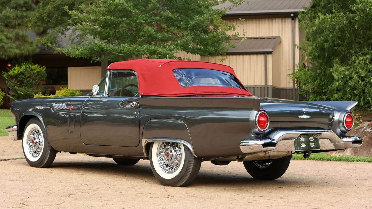 1957 Ford Thunderbird 1st Gen - Image 15 of 31