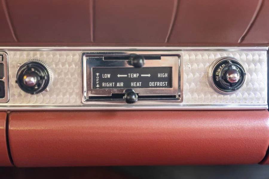 1957 Ford Thunderbird 1st Gen - Image 26 of 31