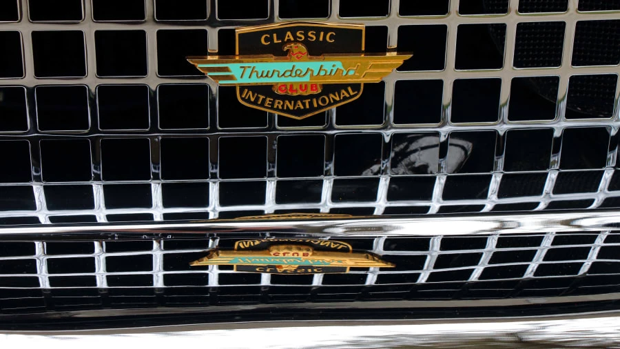 1957 Ford Thunderbird 1st Gen - Image 19 of 31