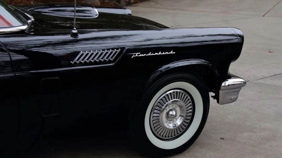 1957 Ford Thunderbird 1st Gen - Image 25 of 31