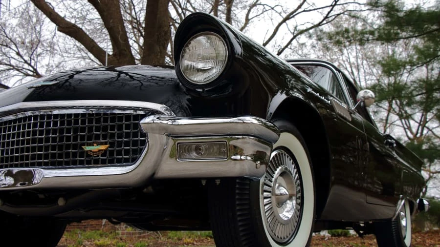 1957 Ford Thunderbird 1st Gen - Image 27 of 31