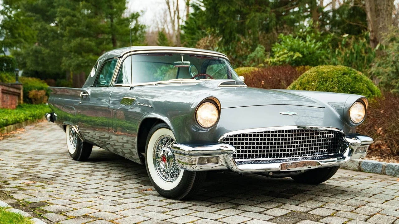 1957 Ford Thunderbird 1st Gen - Image 13 of 31