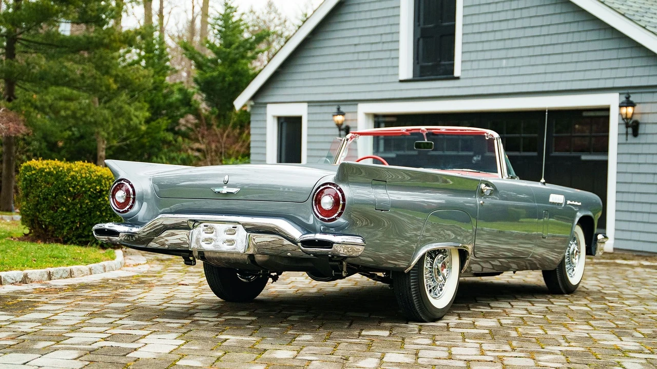 1957 Ford Thunderbird 1st Gen - Image 15 of 31