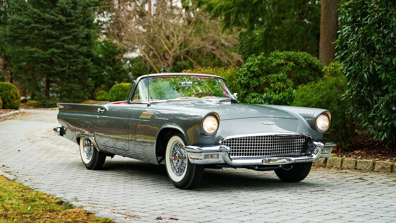 1957 Ford Thunderbird 1st Gen - Image 10 of 31