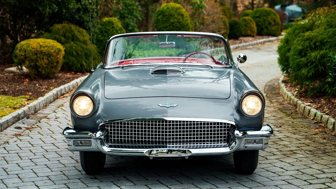 1957 Ford Thunderbird 1st Gen - Image 9 of 31