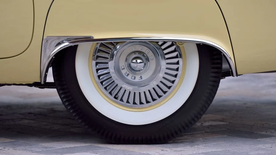1957 Ford Thunderbird 1st Gen - Image 17 of 20