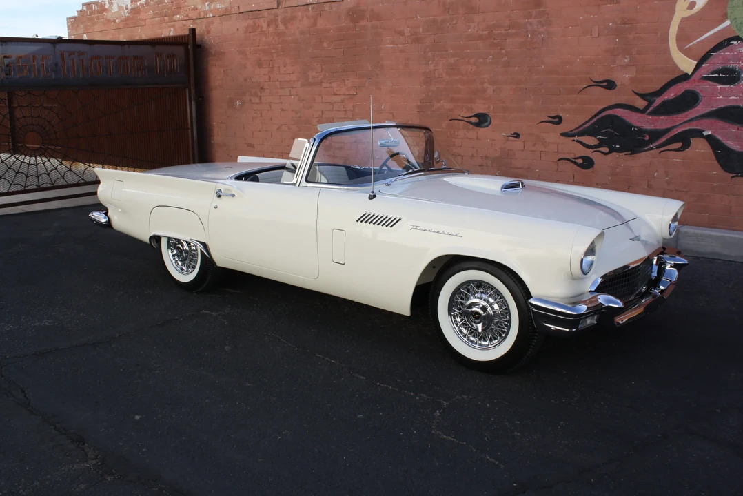 1957 Ford Thunderbird 1st Gen - Image 13 of 31