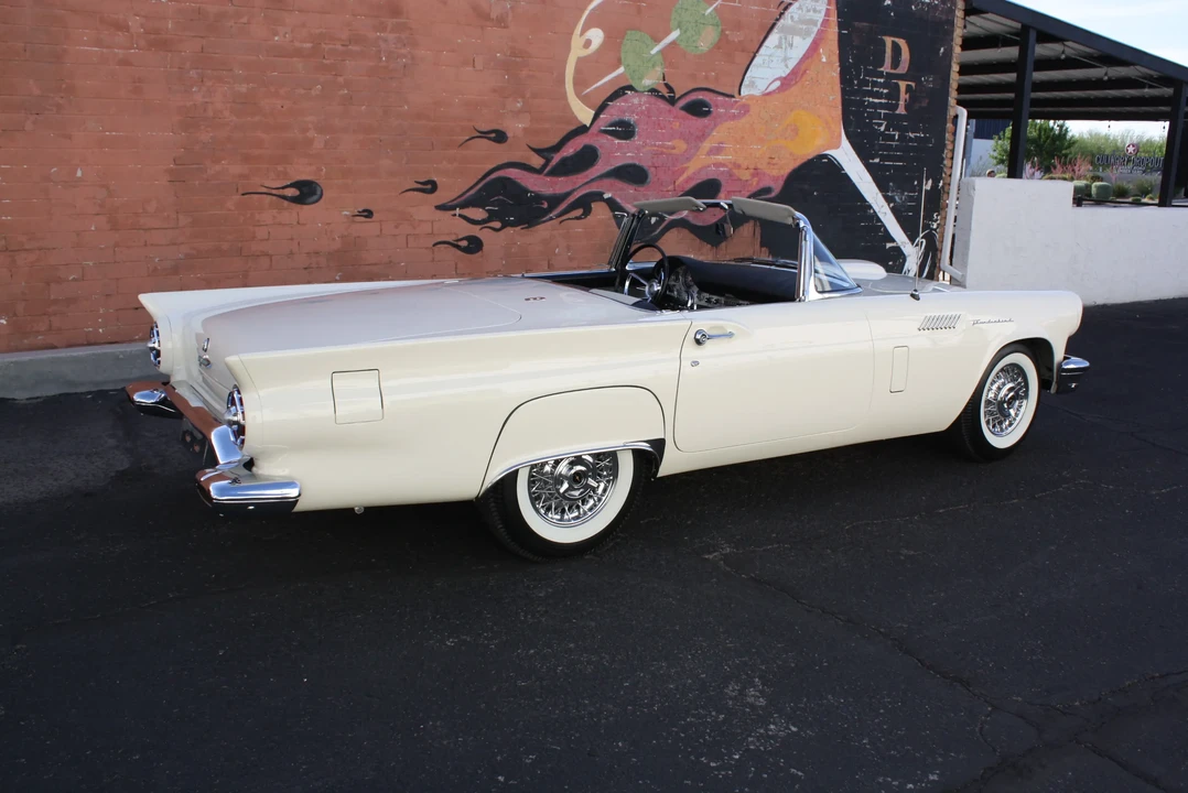 1957 Ford Thunderbird 1st Gen - Image 15 of 31